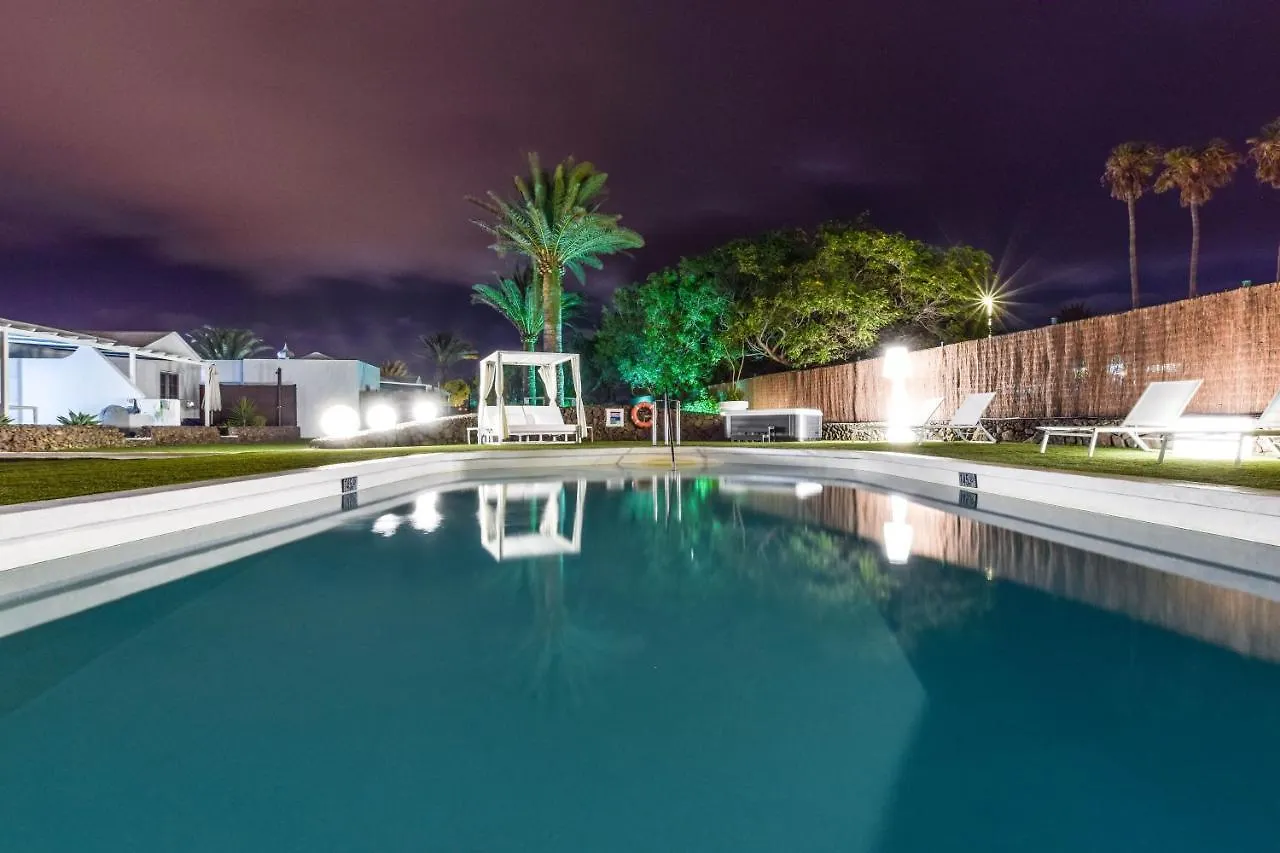 Villas New Lanzasuites Playa Blanca  Spain