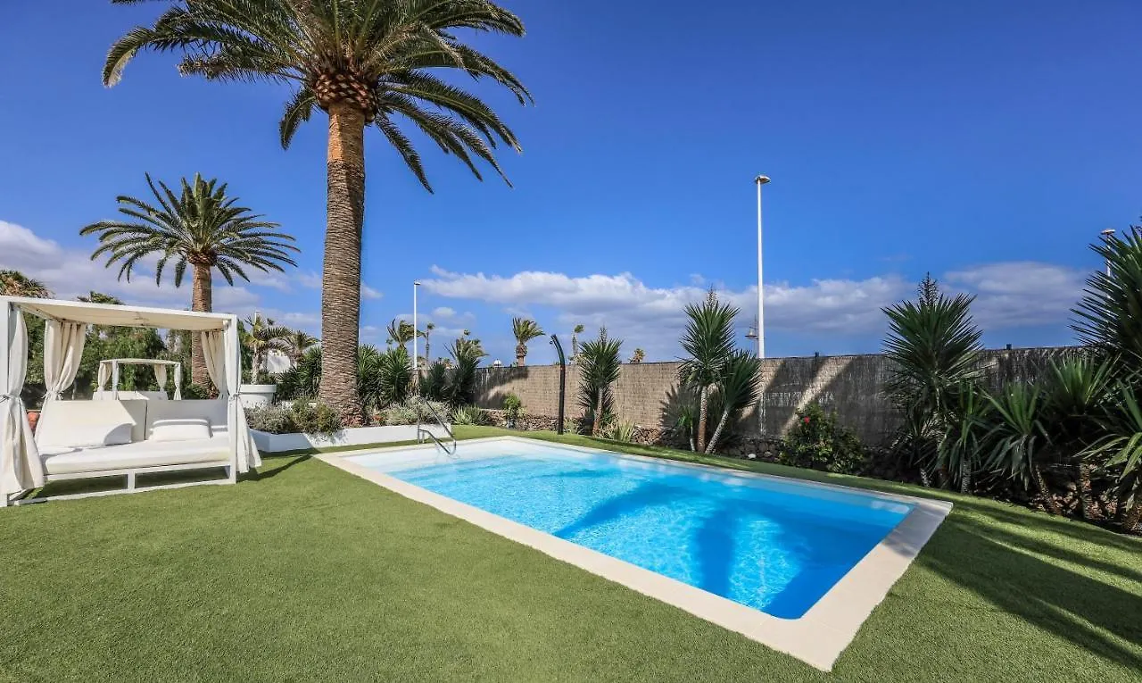 Villas New Lanzasuites Playa Blanca  0*, Playa Blanca (Lanzarote) Spain